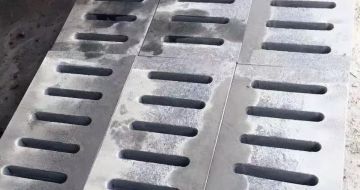 桂林 芝麻灰石材沟盖板