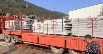 桂林 芝麻灰花岗岩光面毛板出货日常