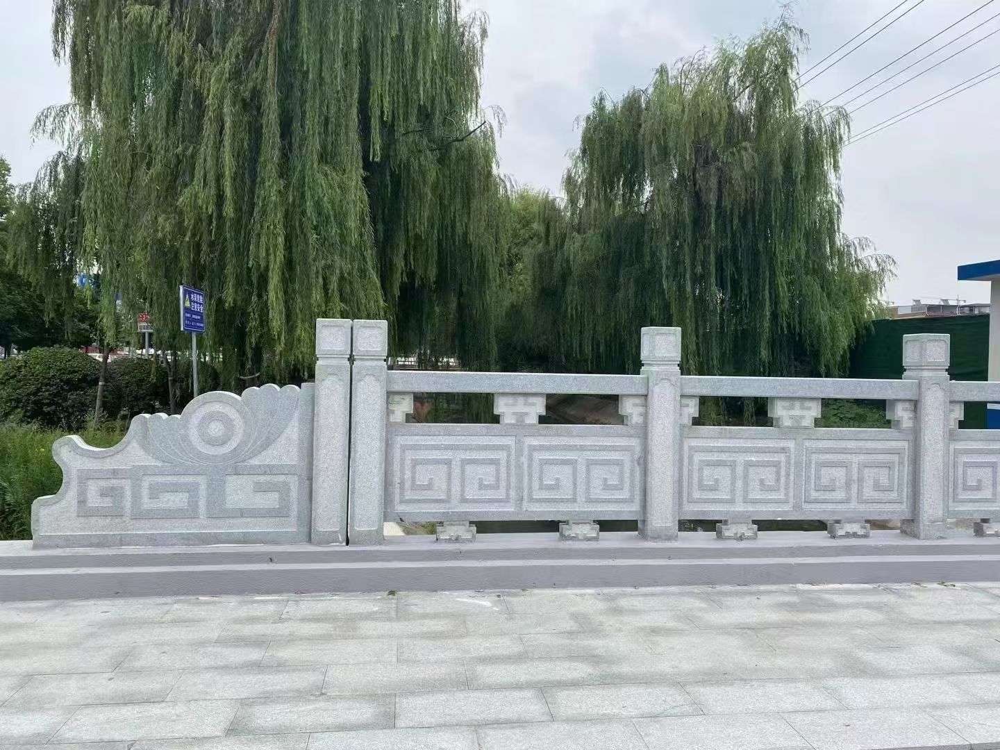 桂林 芝麻灰桥栏杆、河道栏杆安装效果