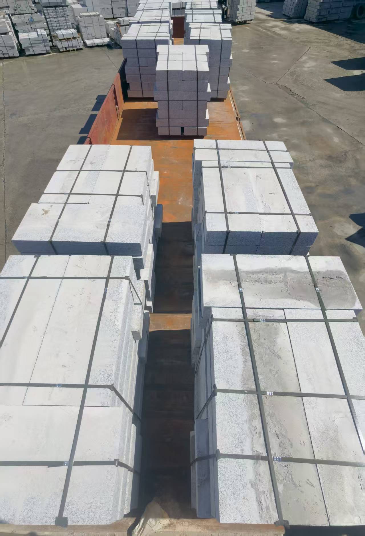 桂林 路沿石装车出货