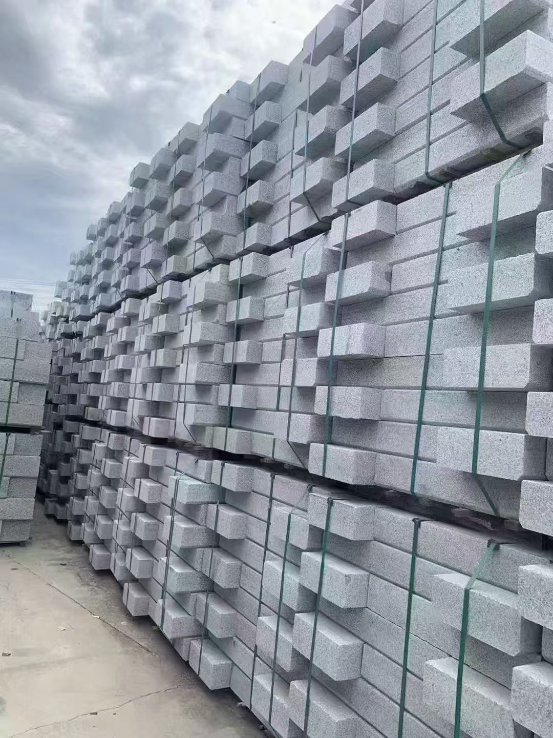 桂林 芝麻灰侧石